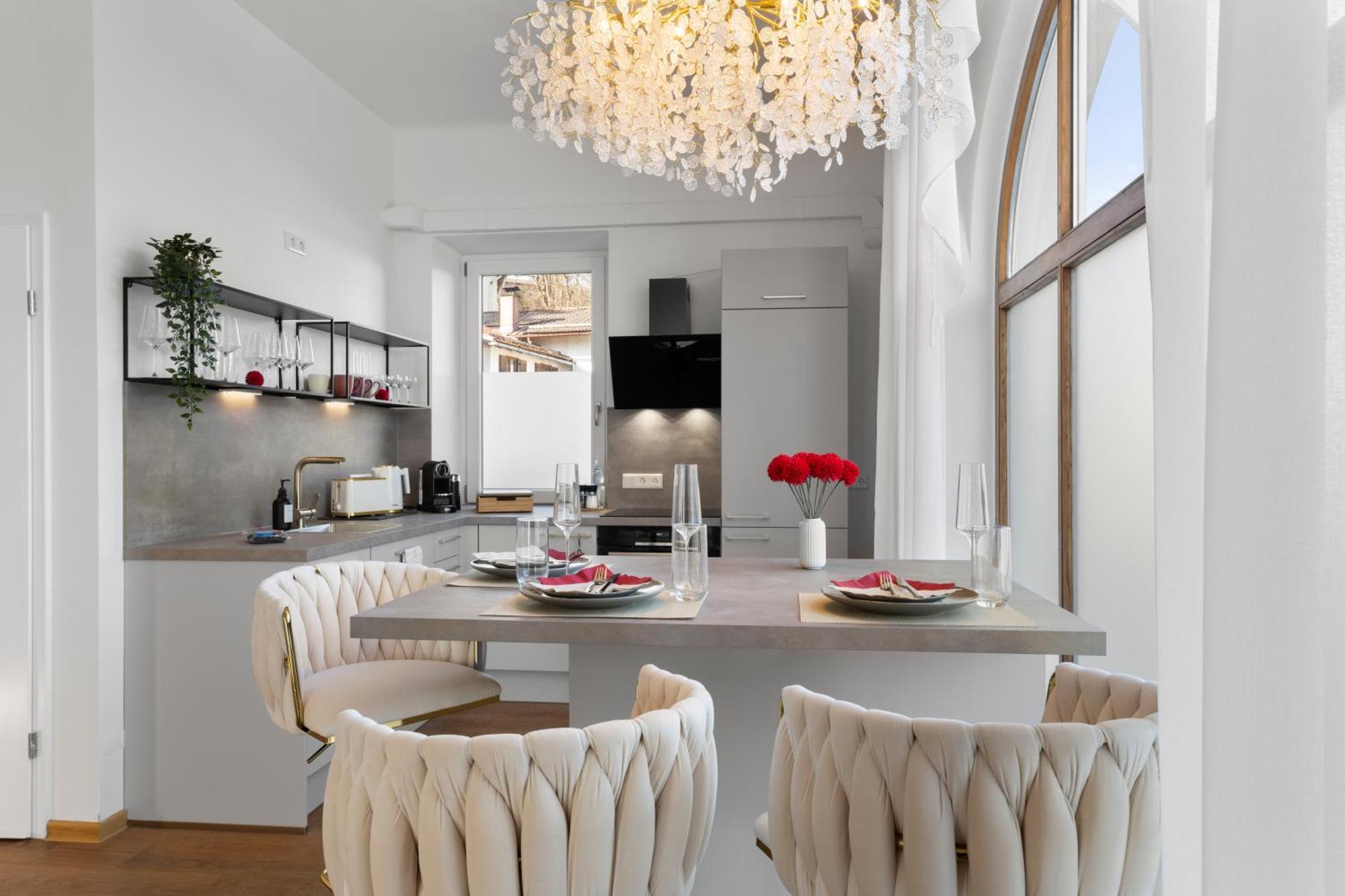 Liebelei Miesbach - Boutique-Apartment Mit Terrasse Im Zentrum 외부 사진