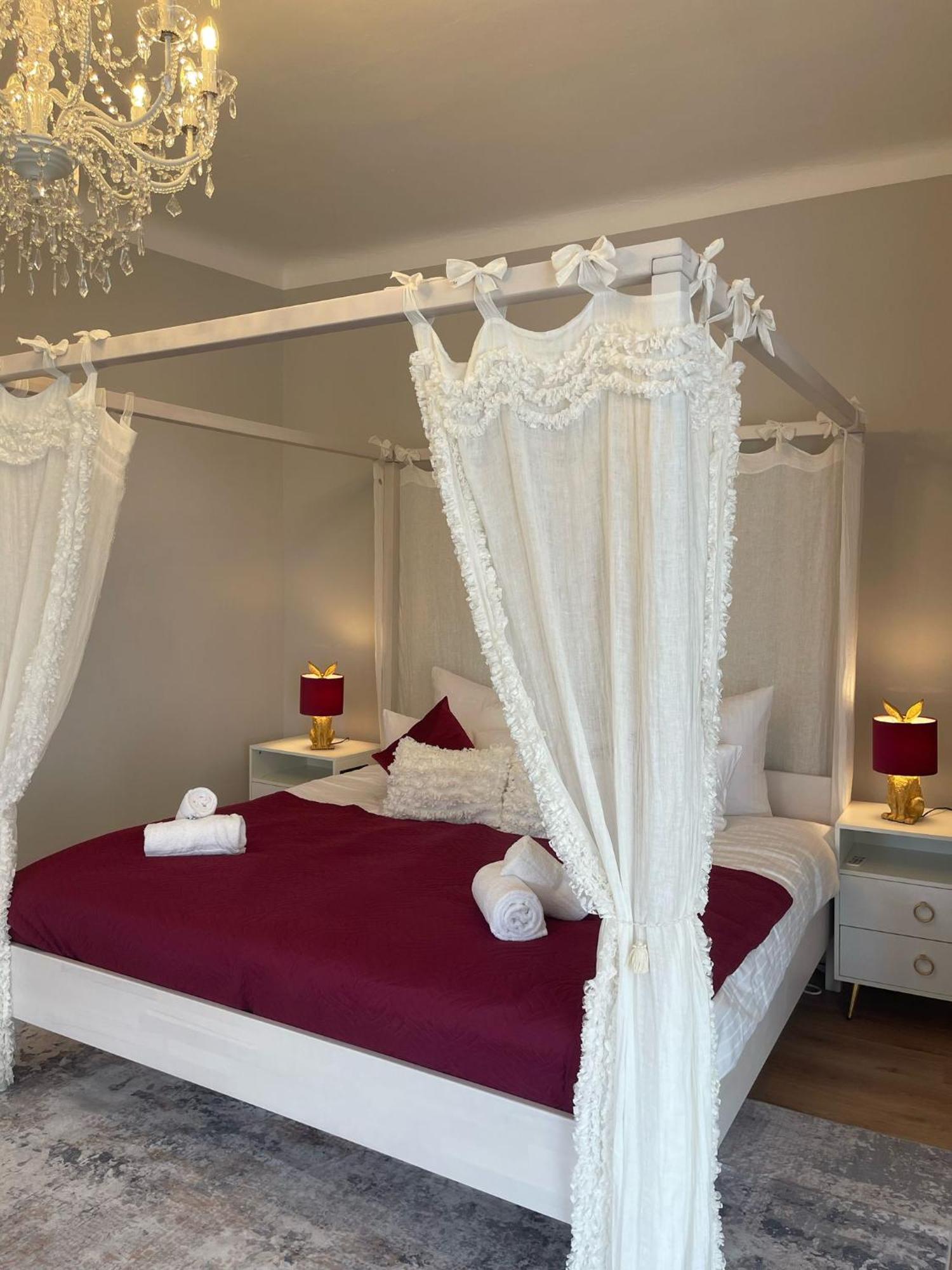 Liebelei Miesbach - Boutique-Apartment Mit Terrasse Im Zentrum 외부 사진